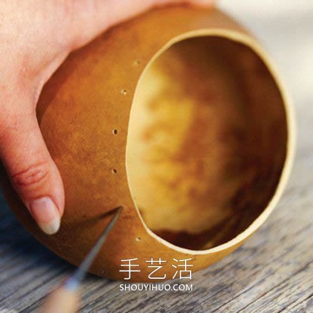 手工雕刻葫芦的方法制作过程 -  www.shouyihuo.com